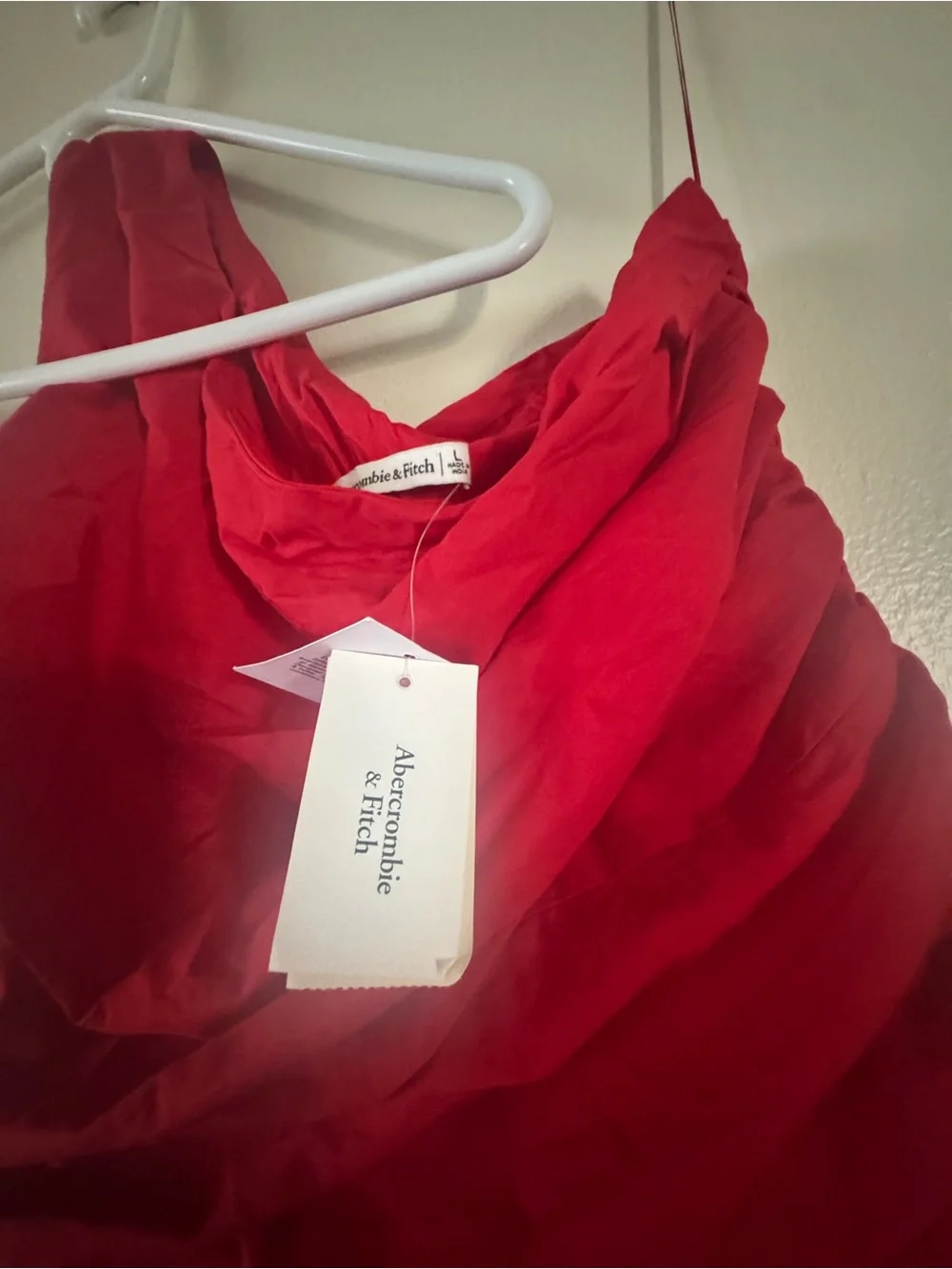 Abercrombie & Fitch one shoulder